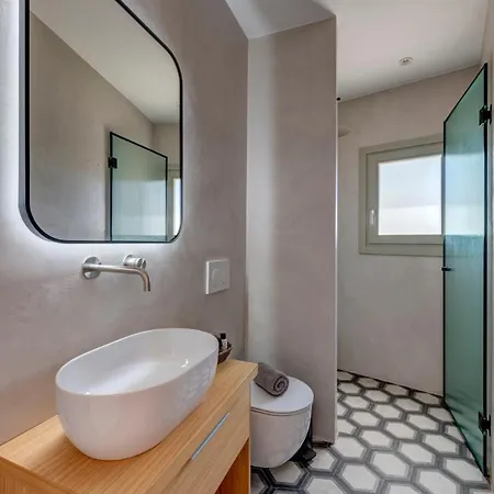 Mule House Apartment *
