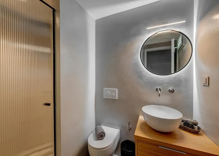 Mule House Ano Syros