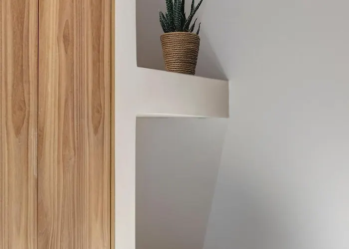 Mule House Ano Syros