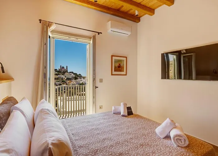 Mule House * Ano Syros