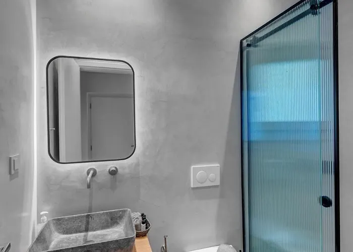 Mule House Ano Syros